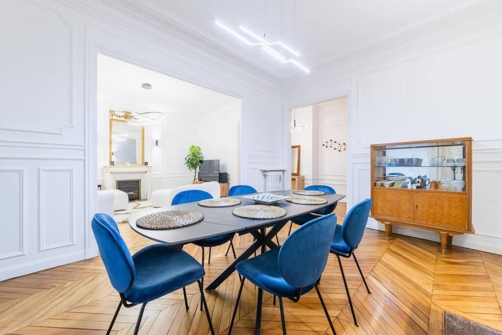 Haussmannian Apartment, Near Champs-Elysees Paris Bagian luar foto