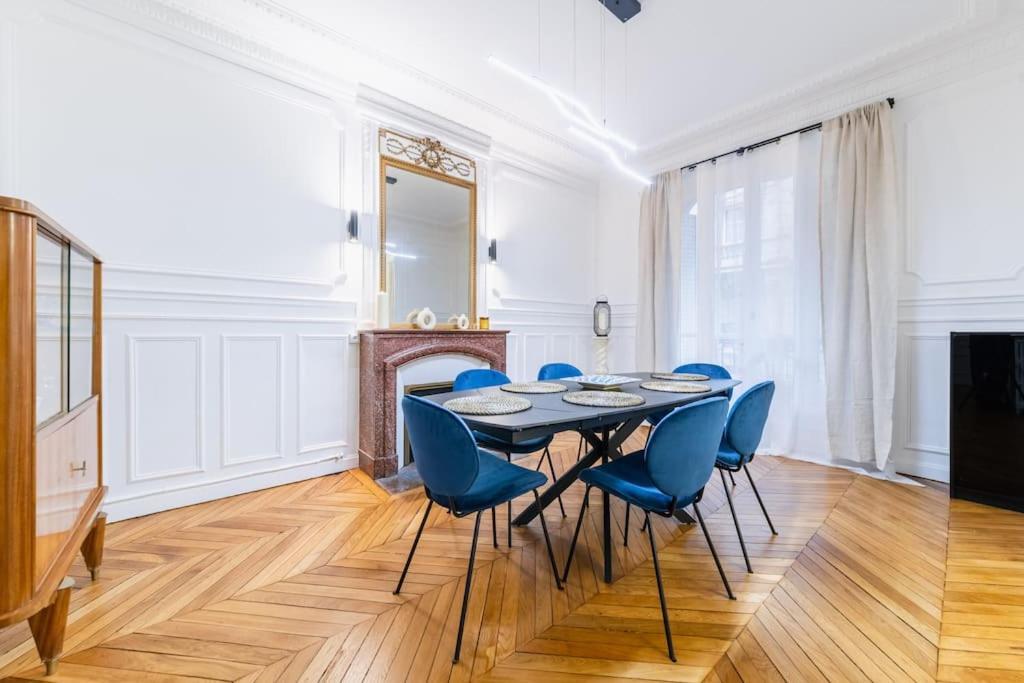 Haussmannian Apartment, Near Champs-Elysees Paris Bagian luar foto